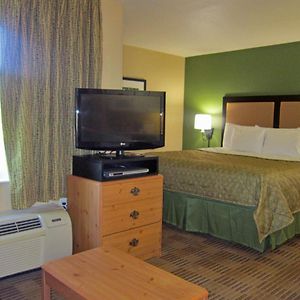 Deluxe Studio 1 King Bed Disability Access Non-Smoking