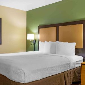 Deluxe Studio 1 King Bed Non-Smoking